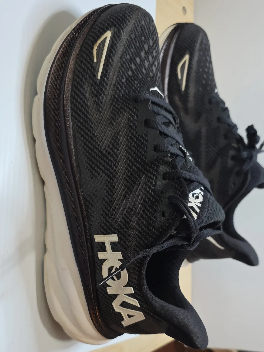 Hoka Clifton 9 Womens 9.5B Black Running Shoes with White Accents No Box - Picture 2 of 15
